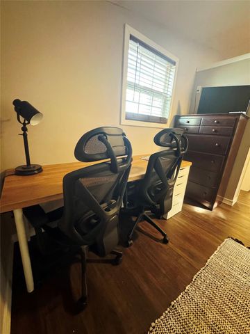 603 E Pecan ST B, Taylor, TX 76574