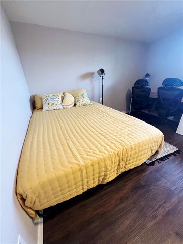 603 E Pecan ST B, Taylor, TX 76574