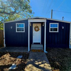 603 E Pecan ST B, Taylor, TX 76574