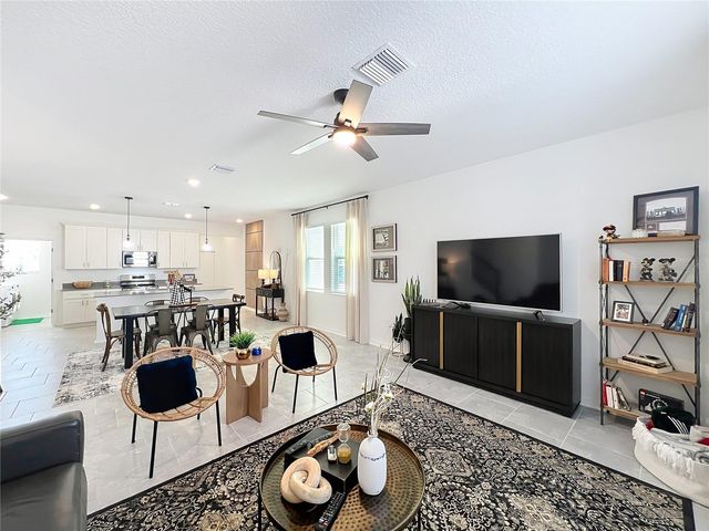 4147 PINO STREET, Apopka, FL 32712