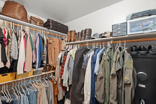 357 W Herschel H Hobbs, Vail, AZ 85641