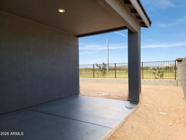 33122 N NOIR Drive, San Tan Valley, AZ 85143