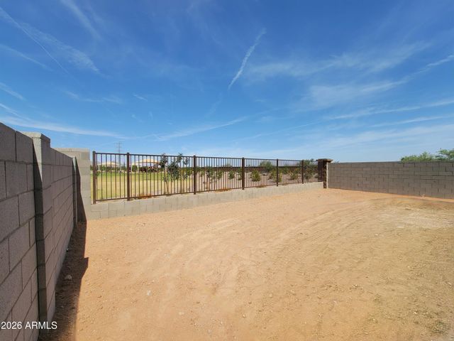 33122 N NOIR Drive, San Tan Valley, AZ 85143