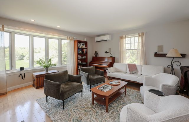 118 Perkins Road, Madbury, NH 03823