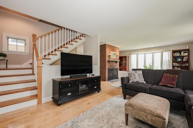 118 Perkins Road, Madbury, NH 03823