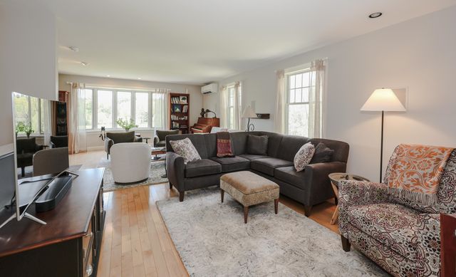 118 Perkins Road, Madbury, NH 03823