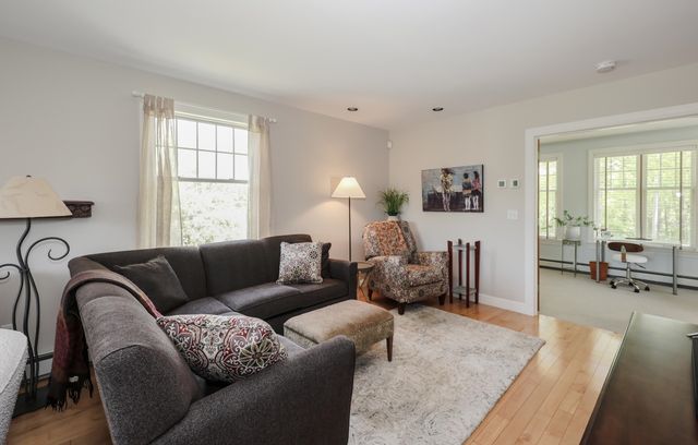 118 Perkins Road, Madbury, NH 03823