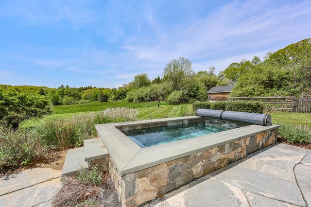 118 Perkins Road, Madbury, NH 03823