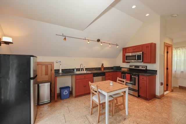 118 Perkins Road, Madbury, NH 03823