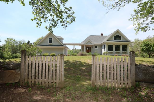 118 Perkins Road, Madbury, NH 03823