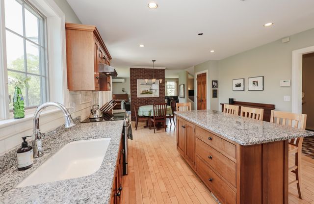 118 Perkins Road, Madbury, NH 03823