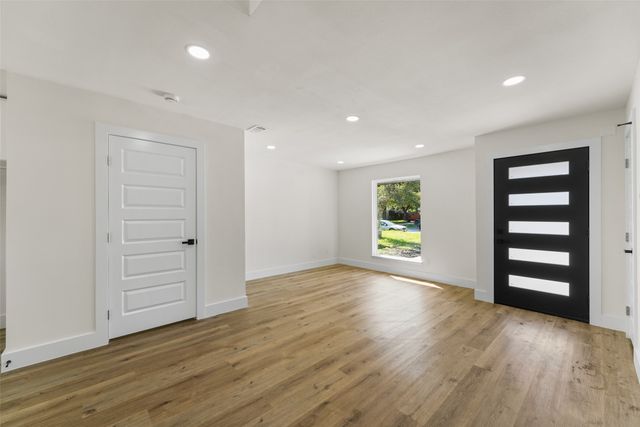 926 Key Colony Drive, Garland, TX 75043