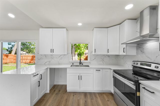 926 Key Colony Drive, Garland, TX 75043