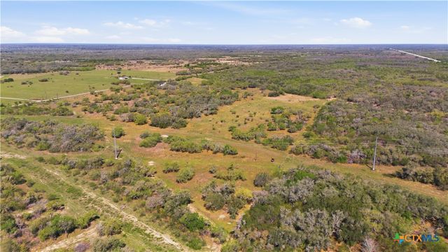 130 Old Goliad Road, Refugio, TX 78377