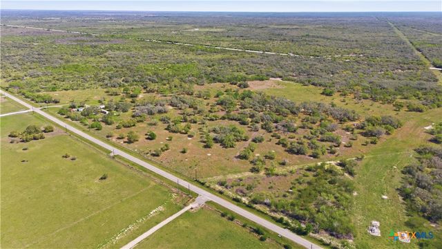 130 Old Goliad Road, Refugio, TX 78377