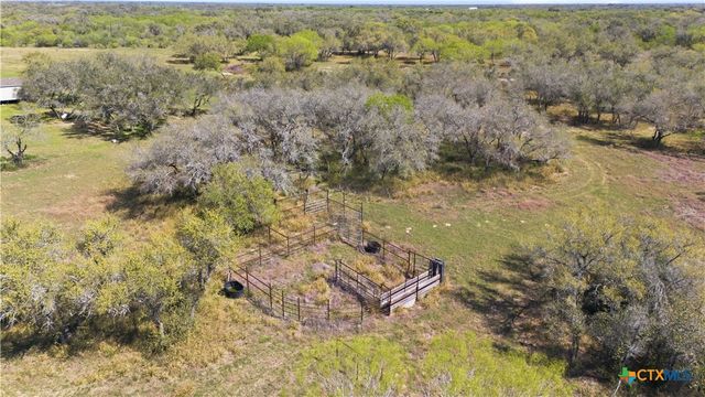130 Old Goliad Road, Refugio, TX 78377