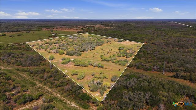 130 Old Goliad Road, Refugio, TX 78377