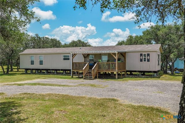 130 Old Goliad Road, Refugio, TX 78377