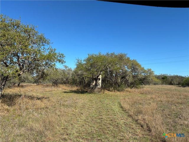130 Old Goliad Road, Refugio, TX 78377
