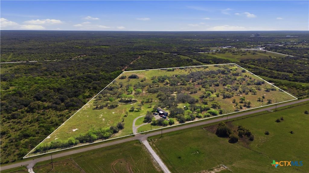 130 Old Goliad Road, Refugio, TX 78377