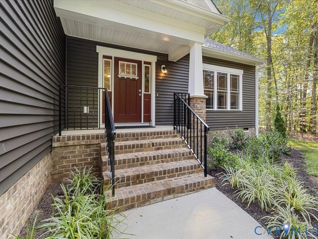 1146 Clayton Rd, Powhatan, VA 23139