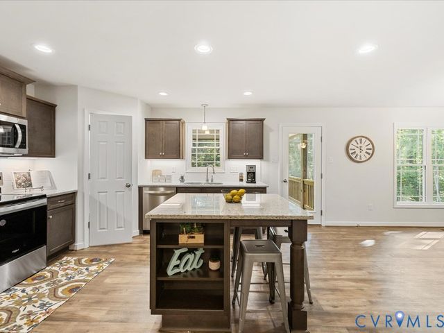 1146 Clayton Rd, Powhatan, VA 23139