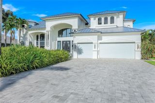 11929 Princess Grace CT, Cape Coral, FL 33991