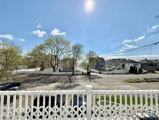 39 Edgefield Avenue, Milford, CT 06460