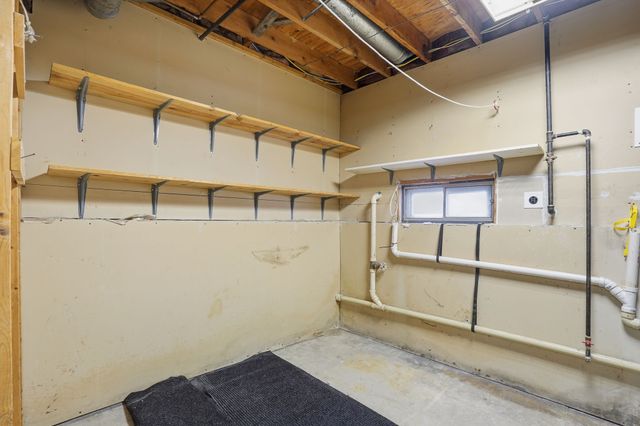 621 NE 4th Street, Grimes, IA 50111