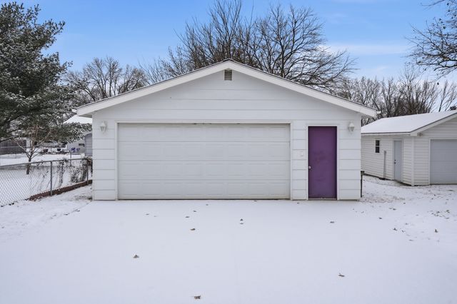 621 NE 4th Street, Grimes, IA 50111