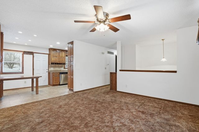 621 NE 4th Street, Grimes, IA 50111