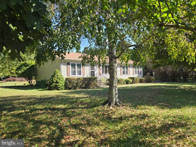 504 FERNWOOD DR, Harrington, DE 19952