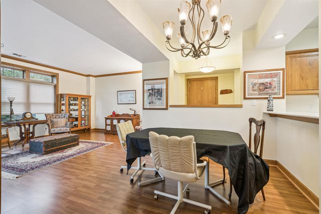 1326 Maxhelen Blvd Apt 1B, Waterloo, IA 50701