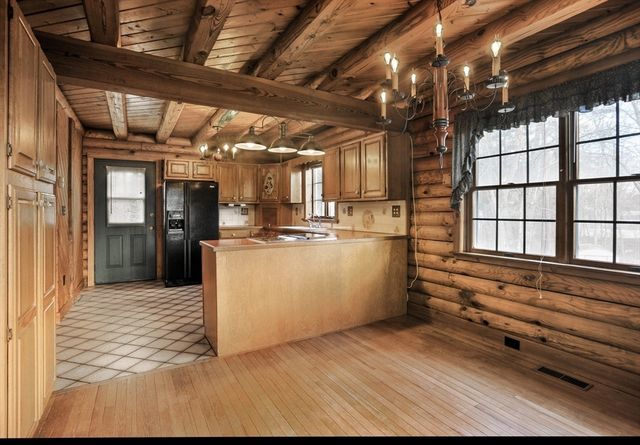 134 Crescent St, Hanson, MA 02341