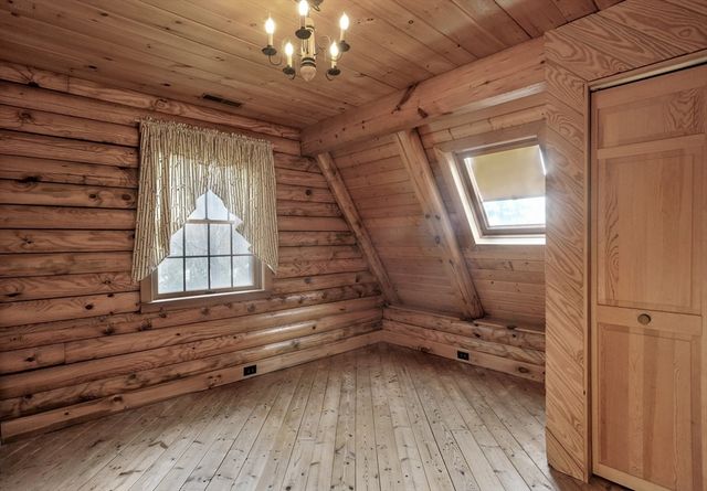 134 Crescent St, Hanson, MA 02341