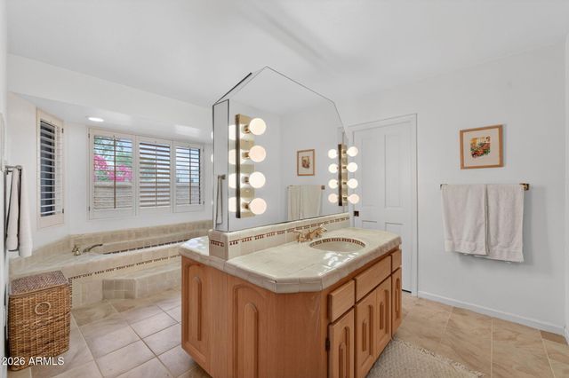 8245 E WILLIAMS Circle, Scottsdale, AZ 85255