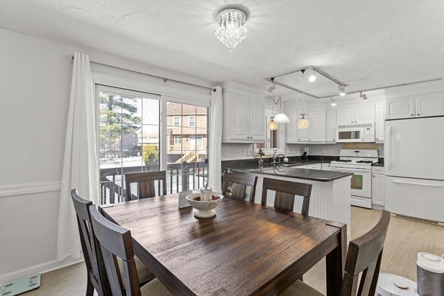 91 Heritage Drive 91, Tewksbury, MA 01876