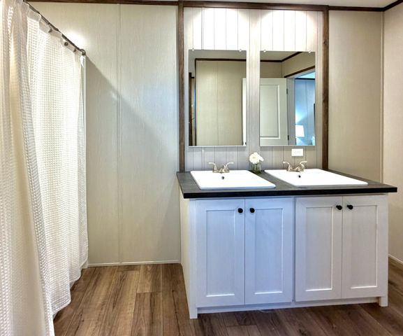 1036 Merell Avenue, Bonneau, SC 29431