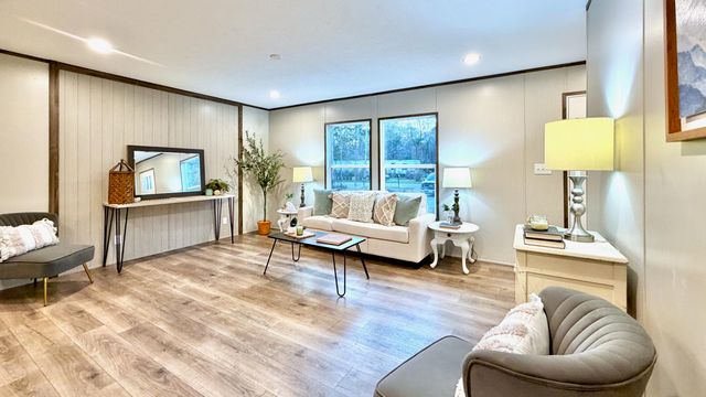 1036 Merell Avenue, Bonneau, SC 29431