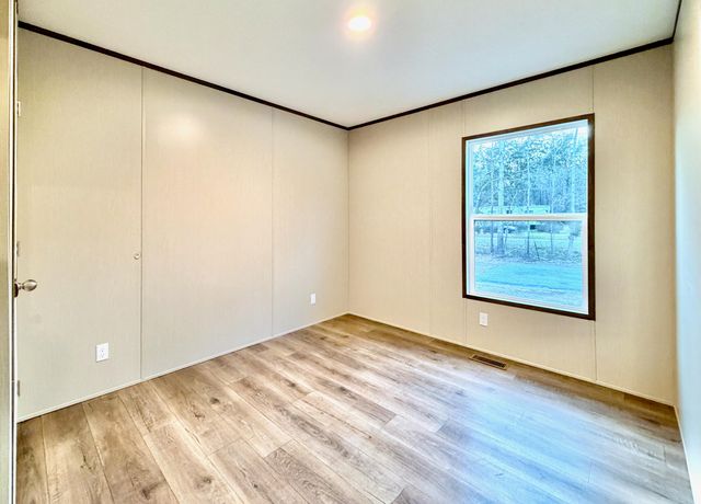 1036 Merell Avenue, Bonneau, SC 29431