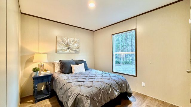 1036 Merell Avenue, Bonneau, SC 29431