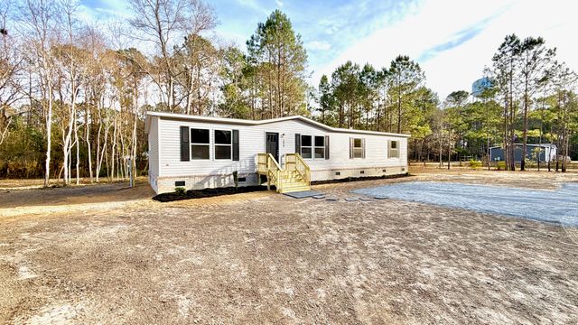 1036 Merell Avenue, Bonneau, SC 29431