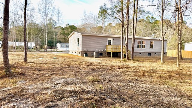 1036 Merell Avenue, Bonneau, SC 29431