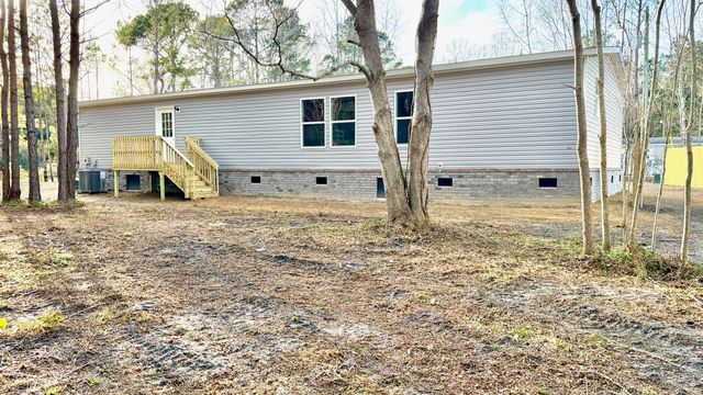 1036 Merell Avenue, Bonneau, SC 29431