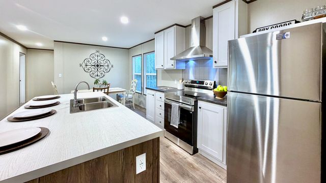 1036 Merell Avenue, Bonneau, SC 29431