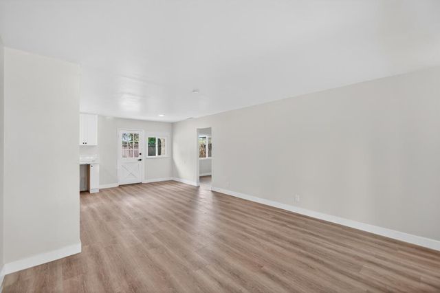 1924 Edwin, Sacramento, CA 95815