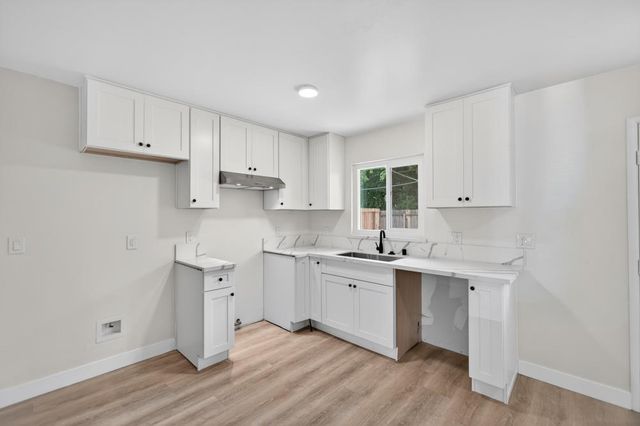 1924 Edwin, Sacramento, CA 95815