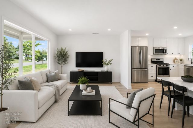 1924 Edwin, Sacramento, CA 95815