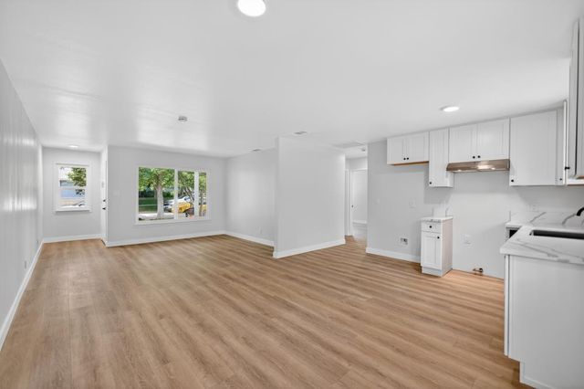 1924 Edwin, Sacramento, CA 95815