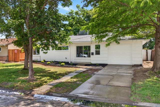 1924 Edwin, Sacramento, CA 95815